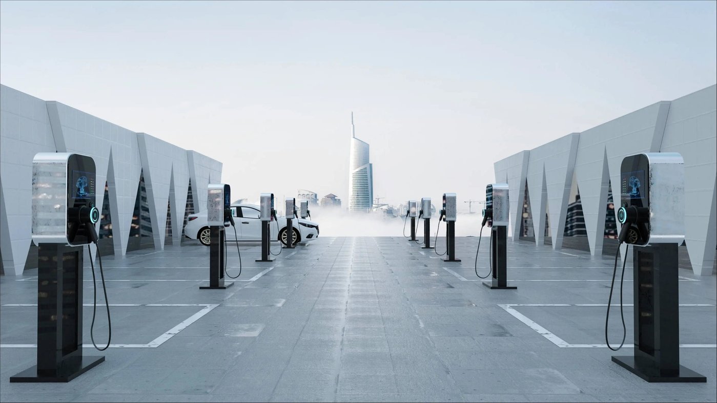 十重防護系統，白狐設計的充電樁讓暴雨閃電也安心